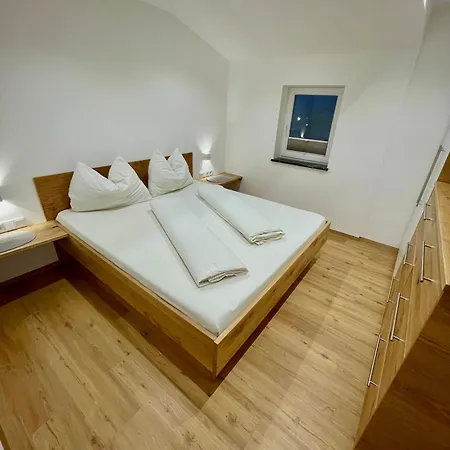 Appartement Sandro Steiner *